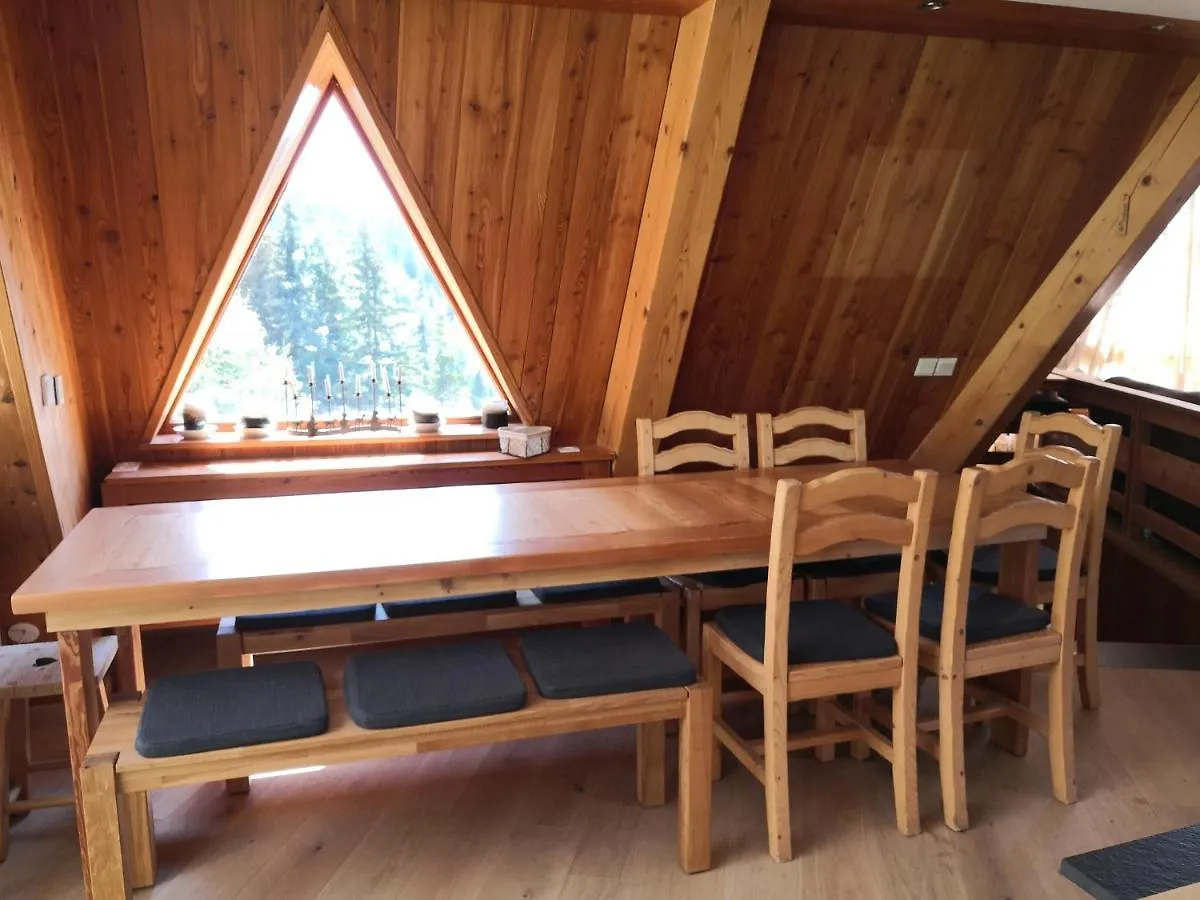 Le Chalet Pointu De Capucine Bourg-Saint-Maurice Bed & Breakfast