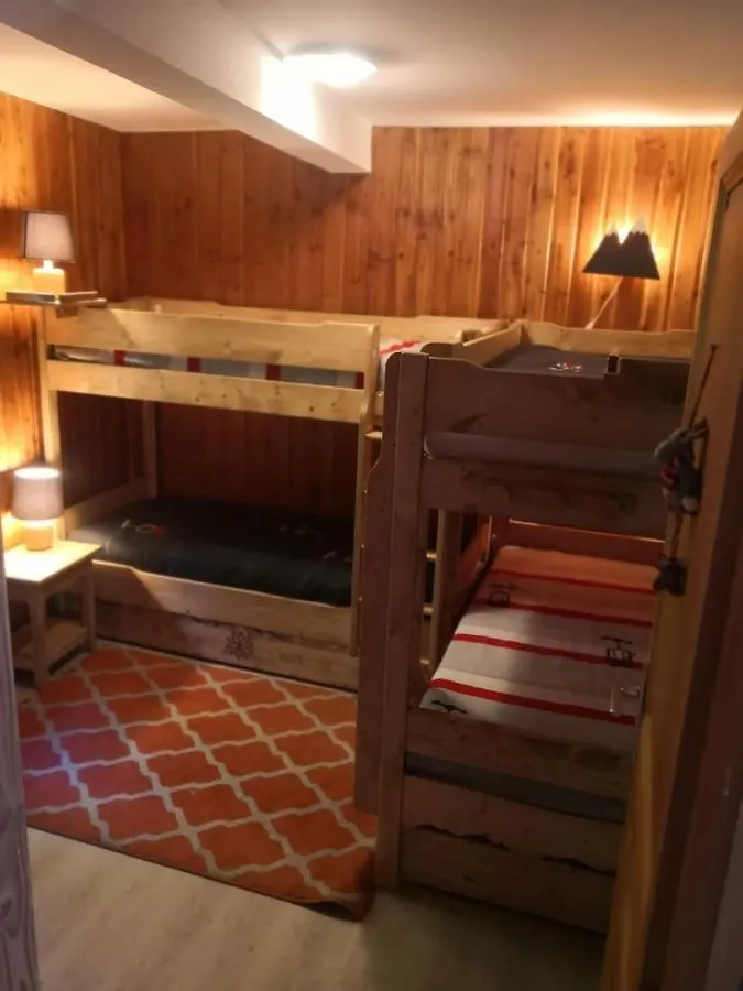 Le Chalet Pointu De Capucine Bourg-Saint-Maurice Bed & Breakfast
