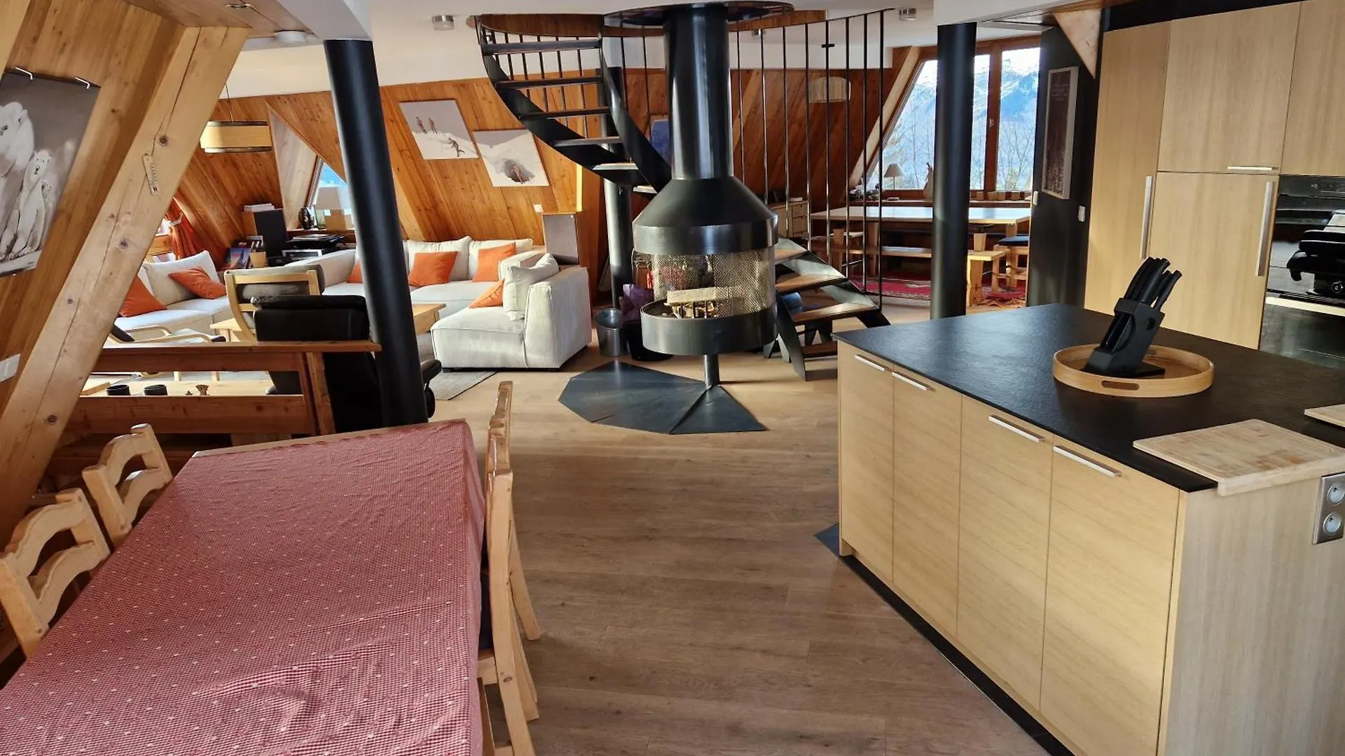 Le Chalet Pointu De Capucine Bourg-Saint-Maurice Bed & Breakfast