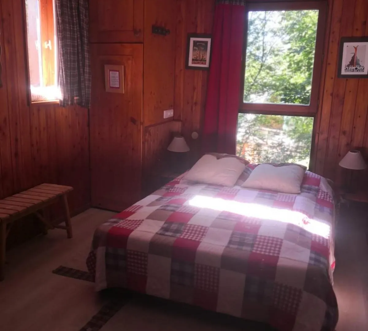Le Chalet Pointu De Capucine Bourg-Saint-Maurice Bed & Breakfast